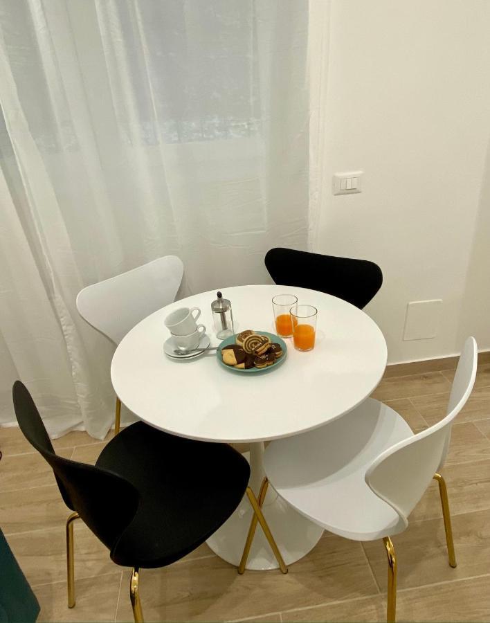 Suite Stresa Milano Centrale 3Pax Wifi Zewnętrze zdjęcie