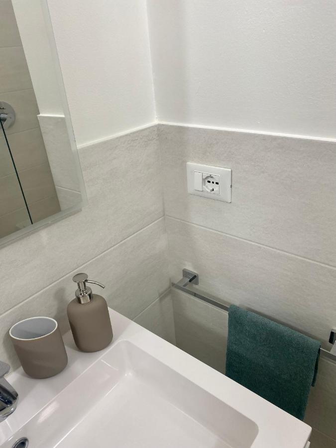Suite Stresa Milano Centrale 3Pax Wifi Zewnętrze zdjęcie