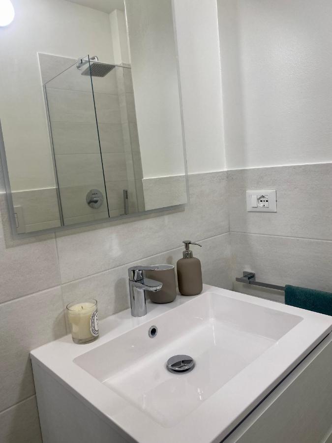 Suite Stresa Milano Centrale 3Pax Wifi Zewnętrze zdjęcie